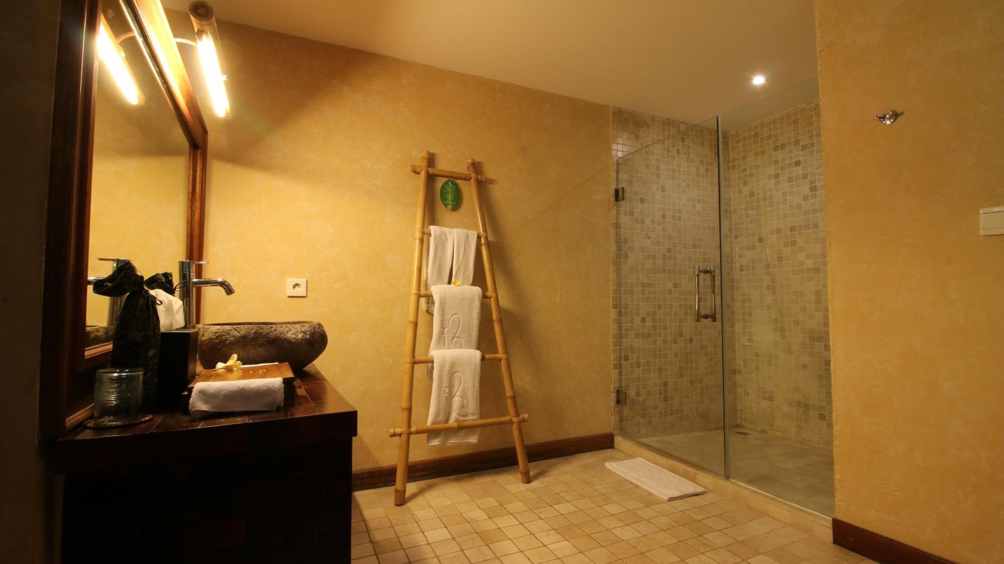 Kupu Kupu Barong Villas And Tree Spa By L'Occitane Убуд Екстериор снимка